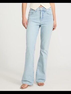 Women’s 12 R 90s Boot Cut Light  Wash Jeans
